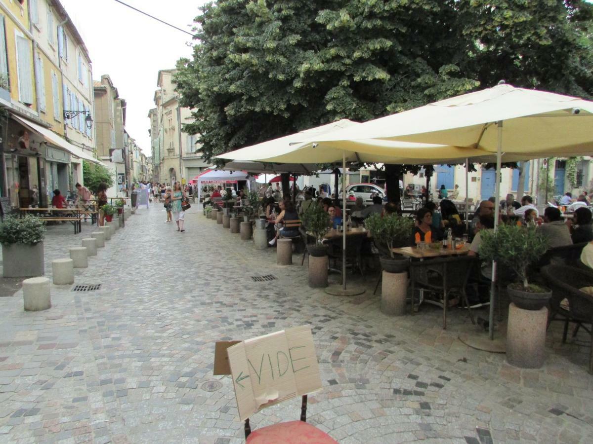 Studio Typique Et Cosy Climatise. Arles Exteriér fotografie